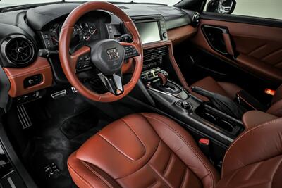 2023 Nissan GT-R Premium   - Photo 21 - Joliet, IL 60435
