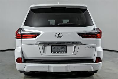 2018 Lexus LX 570 Three-Row-1 OWNER CLEAN CARFAX!   - Photo 11 - Joliet, IL 60435