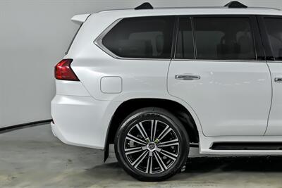 2018 Lexus LX 570 Three-Row-1 OWNER CLEAN CARFAX!   - Photo 13 - Joliet, IL 60435