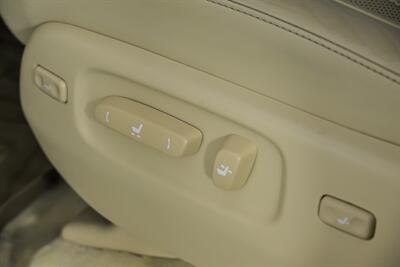 2018 Lexus LX 570 Three-Row-1 OWNER CLEAN CARFAX!   - Photo 27 - Joliet, IL 60435