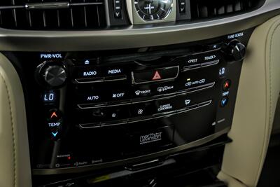 2018 Lexus LX 570 Three-Row-1 OWNER CLEAN CARFAX!   - Photo 36 - Joliet, IL 60435