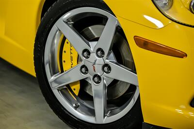 2005 Chevrolet Corvette   - Photo 4 - Joliet, IL 60435