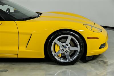 2005 Chevrolet Corvette   - Photo 15 - Joliet, IL 60435