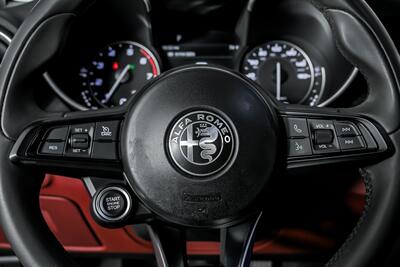 2020 Alfa Romeo Giulia   - Photo 25 - Joliet, IL 60435
