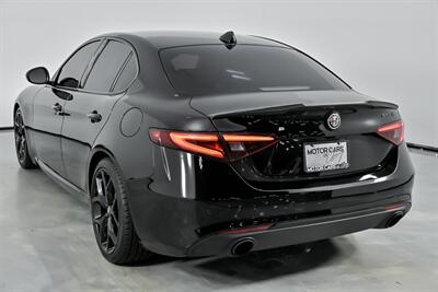 2020 Alfa Romeo Giulia   - Photo 10 - Joliet, IL 60435