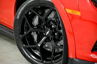 2015 Chevrolet Camaro Z28-COLLECTOR OWNED!   - Photo 4 - Joliet, IL 60435