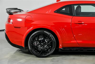 2015 Chevrolet Camaro Z28-COLLECTOR OWNED!   - Photo 13 - Joliet, IL 60435