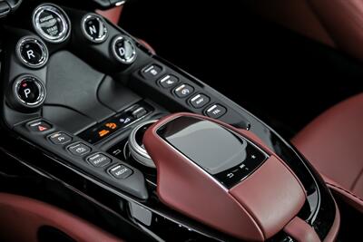 2021 Aston Martin Vantage   - Photo 33 - Joliet, IL 60435