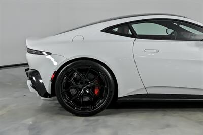 2021 Aston Martin Vantage   - Photo 13 - Joliet, IL 60435