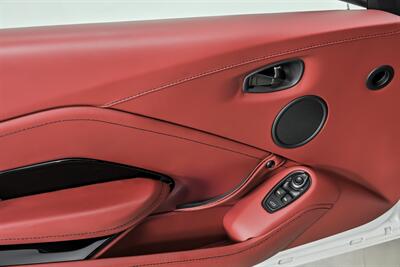 2021 Aston Martin Vantage   - Photo 18 - Joliet, IL 60435