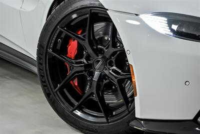 2021 Aston Martin Vantage   - Photo 4 - Joliet, IL 60435
