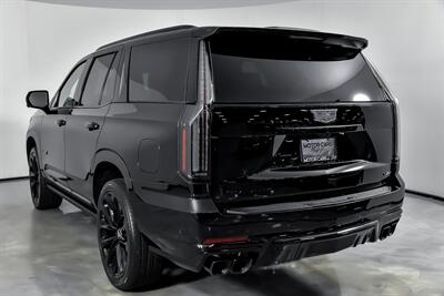 2025 Cadillac Escalade-V   - Photo 10 - Joliet, IL 60435