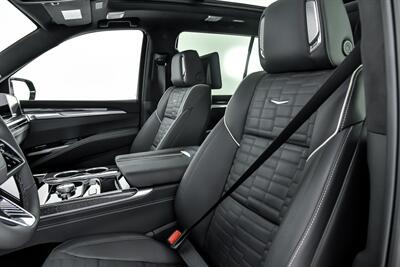 2025 Cadillac Escalade-V   - Photo 22 - Joliet, IL 60435