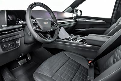 2025 Cadillac Escalade-V   - Photo 20 - Joliet, IL 60435