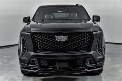 2025 Cadillac Escalade-V   - Photo 5 - Joliet, IL 60435