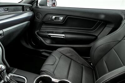 2021 Ford Mustang Mach 1   - Photo 35 - Joliet, IL 60435