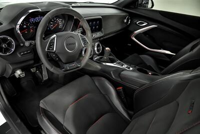 2018 Chevrolet Camaro ZL1 1LE   - Photo 25 - Joliet, IL 60435