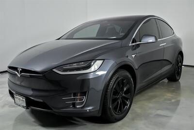 2018 Tesla Model X 75D   - Photo 6 - Joliet, IL 60435