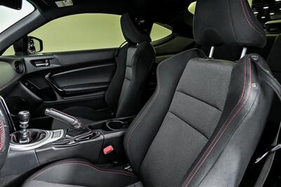 2018 Subaru BRZ Premium - Photo 20 - Joliet, IL 60435