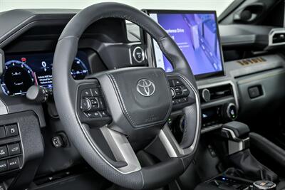 2025 Toyota 4Runner Trailhunter HV - Photo 23 - Joliet, IL 60435