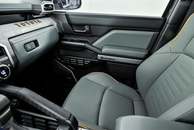 2025 Toyota 4Runner Trailhunter HV - Photo 35 - Joliet, IL 60435