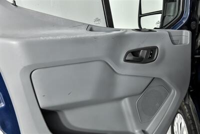 2015 Ford Transit 250   - Photo 16 - Joliet, IL 60435