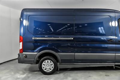 2015 Ford Transit 250   - Photo 12 - Joliet, IL 60435