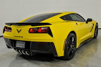 2015 Chevrolet Corvette Stingray Z51   - Photo 12 - Joliet, IL 60435