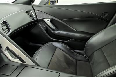 2015 Chevrolet Corvette Stingray Z51   - Photo 34 - Joliet, IL 60435