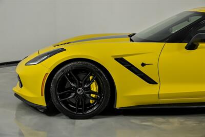 2015 Chevrolet Corvette Stingray Z51   - Photo 7 - Joliet, IL 60435