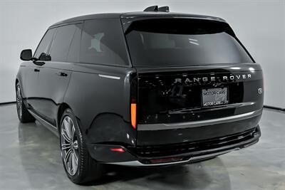 2023 Land Rover Range Rover P530 SE LWB   - Photo 10 - Joliet, IL 60435
