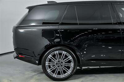 2023 Land Rover Range Rover P530 SE LWB   - Photo 13 - Joliet, IL 60435