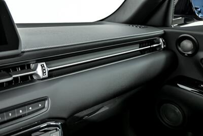 2025 Toyota GR Supra 3.0 Premium   - Photo 32 - Joliet, IL 60435