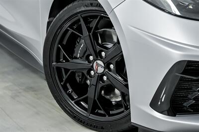 2020 Chevrolet Corvette Stingray   - Photo 4 - Joliet, IL 60435