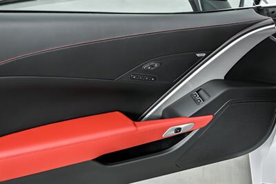 2015 Chevrolet Corvette Stingray Z51   - Photo 17 - Joliet, IL 60435