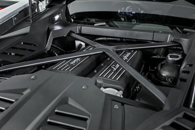 2020 Lamborghini Huracan EVO-MASSIVE $322K MSRP-FACTORY MATTE PAINT   - Photo 17 - Joliet, IL 60435