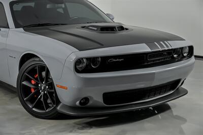 2021 Dodge Challenger R/T - Photo 3 - Joliet, IL 60435