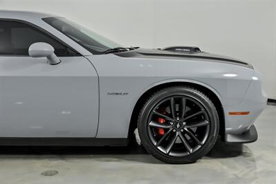 2021 Dodge Challenger R/T - Photo 15 - Joliet, IL 60435