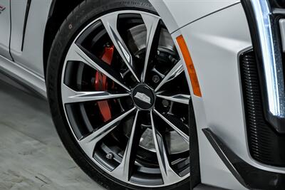 2024 Cadillac CT4-V Blackwing   - Photo 4 - Joliet, IL 60435