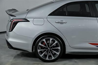2024 Cadillac CT4-V Blackwing   - Photo 13 - Joliet, IL 60435