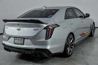 2024 Cadillac CT4-V Blackwing   - Photo 12 - Joliet, IL 60435