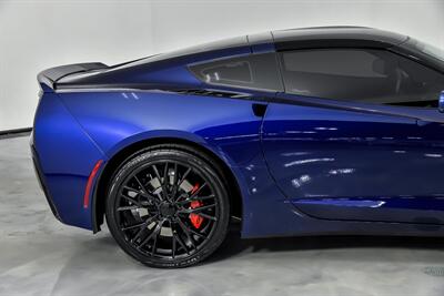 2017 Chevrolet Corvette Stingray   - Photo 13 - Joliet, IL 60435