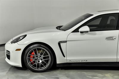 2013 Porsche Panamera GTS   - Photo 7 - Joliet, IL 60435