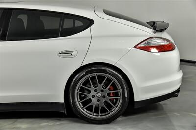 2013 Porsche Panamera GTS   - Photo 9 - Joliet, IL 60435