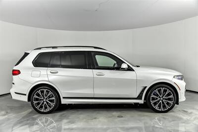 2021 BMW X7 M50i   - Photo 14 - Joliet, IL 60435