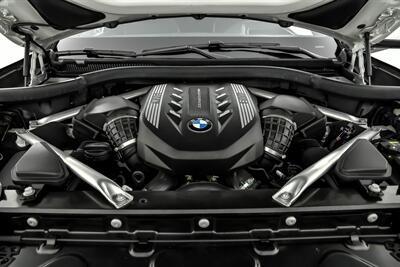 2021 BMW X7 M50i   - Photo 18 - Joliet, IL 60435