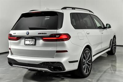 2021 BMW X7 M50i   - Photo 12 - Joliet, IL 60435