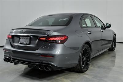 2023 Mercedes-Benz AMG E 53-HUGE $97K MSRP-FACTORY MATTE!   - Photo 12 - Joliet, IL 60435