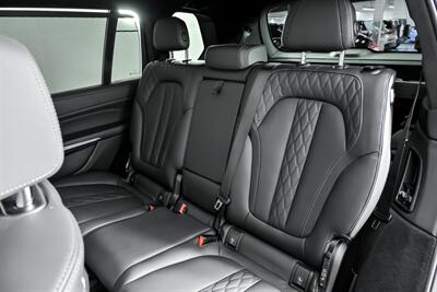 2023 BMW X7 xDrive40i   - Photo 25 - Joliet, IL 60435