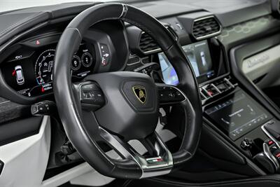 2022 Lamborghini Urus   - Photo 26 - Joliet, IL 60435